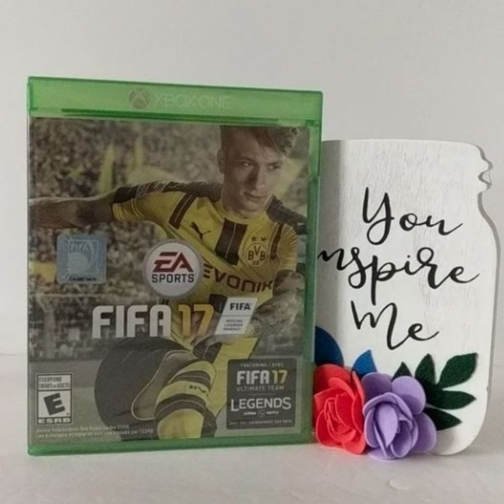 🍀 XBOX ONE 🍀 EA Sports FIFA 17 Game Brand NEW 🍀